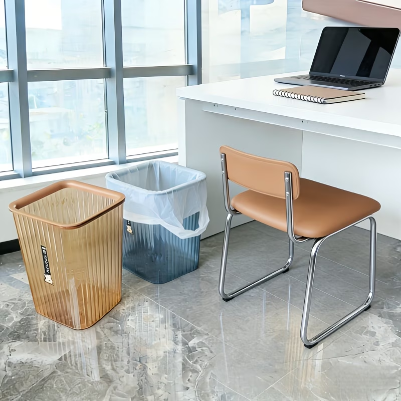 Large capacity trash can / Beautiful and simple pleated design / Plastic waste paper bin
